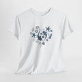 Beach t-shirt with a heart made of seashells and starfish in indigo tones